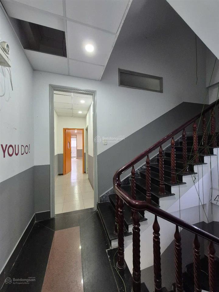 Ngô quyền  nhà 4 tầng 4 mê kiên cố, gần cầu sông hàn. giá tốt 14.9 tỷ