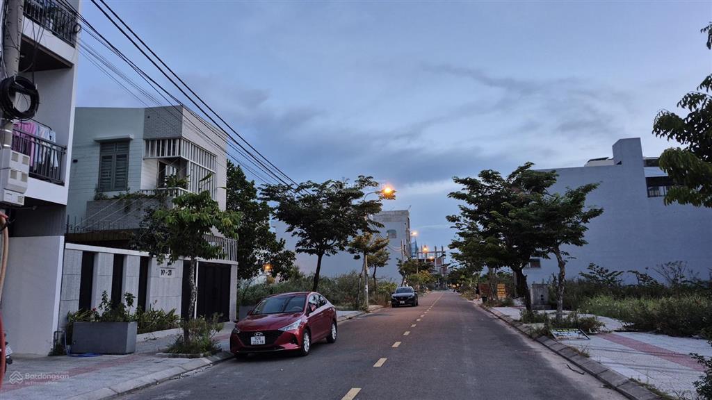 Hòa xuân  cồn dầu 19, 2 lô liền kề 200m  giá tốt chỉ 12 tỷ.  0935 348 ***