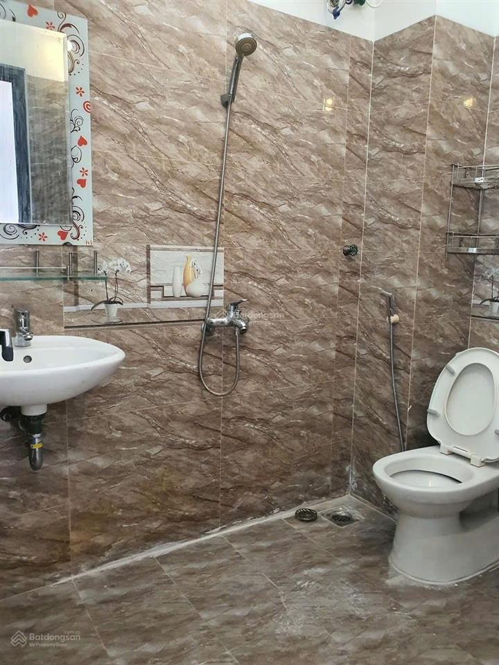 Diệp minh châu  hòa xuân, nhà 2 tầng  khu dân trí cao. căn một trong số ít giá tốt