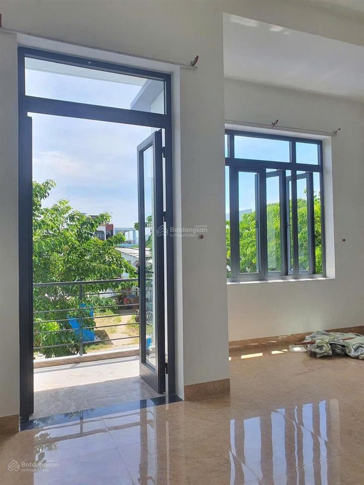 Diệp minh châu  hòa xuân, nhà 2 tầng  khu dân trí cao. căn một trong số ít giá tốt