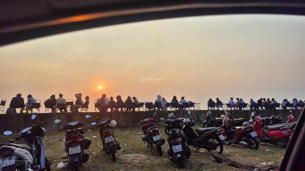 Sơn trà  villa 2 tầng có hồ bơi, view vịnh biển siêu thoáng. cho thuê lâu dài