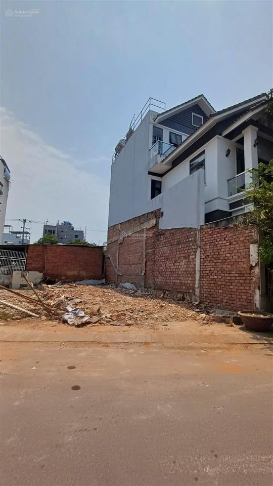 Gấp bán  lô đất biển đường mỹ khê 7, vị trí trung tâm  khai thác du lịch tốt
