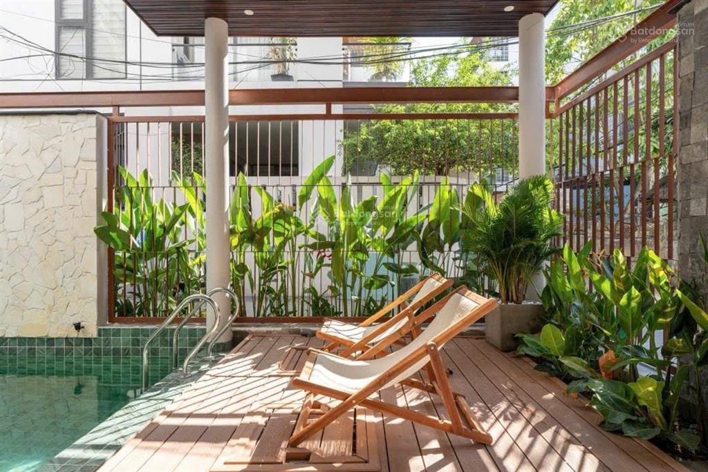Võ nguyên giáp  villa 3 tầng, góc 2 mặt tiền, đường ô tô sát biển. dòng tiền 110 tr/tháng