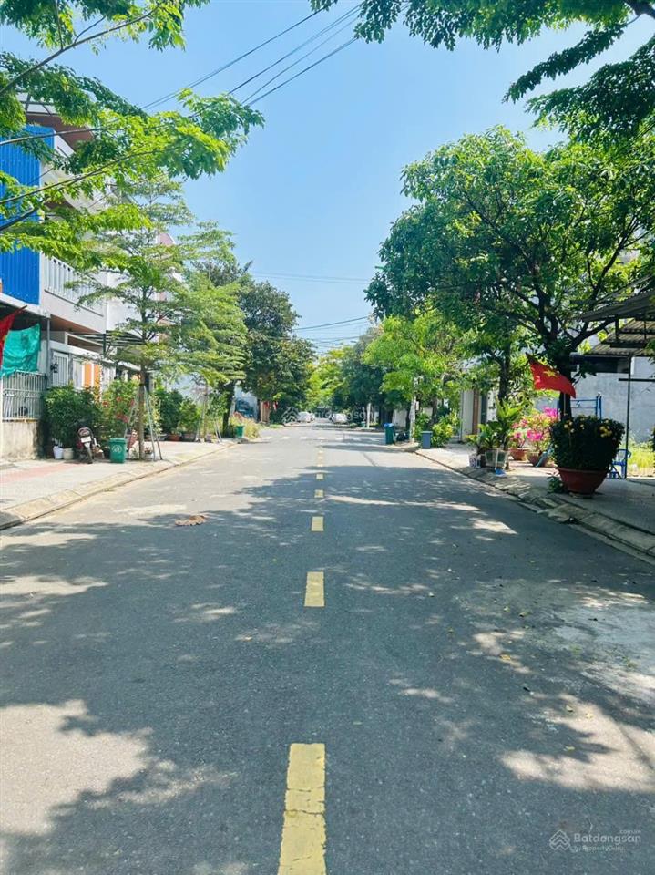 Hạ giá bán nhanh, thanh lương 11  lô đất hướng đn vị trí đẹp. giá tốt 5.650 tỷ