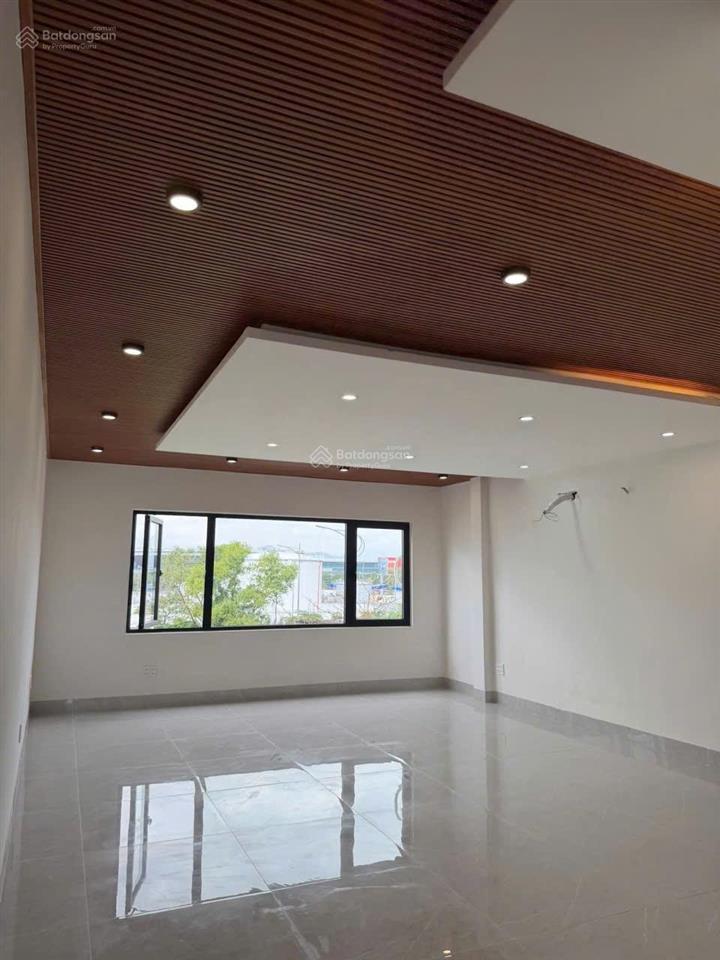 Nguyễn tri phương, nhà 3 tầng vị trí kinh doanh  sát sân bay. cho thuê lâu dài