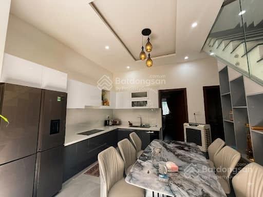 Thanh lương 18  hòa xuân, nhà 2 tầng đẹp  đầy đủ công năng. giá tốt nhỉnh nhẹ 7 tỷ