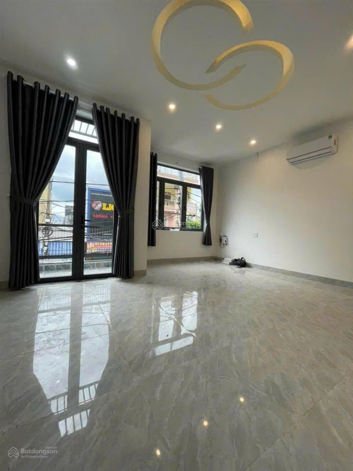 Gấp bán, hạ giá sâu  nhà 3 tầng kiên cố, mặt đường kinh dũng sĩ thanh khê, gần đh thể dục thể thao