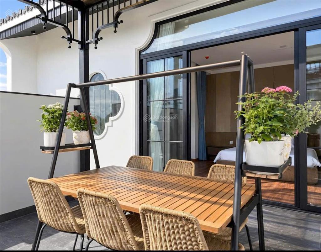 Nam việt á, villa đẹp 3 tầng  kề sông hàn. dòng tiền khai thác siêu tốt 10%/năm. giá tốt bán nhanh