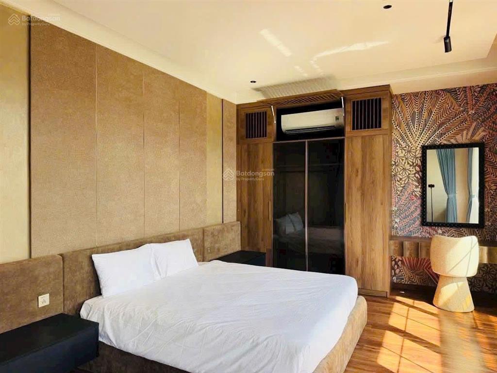 Nam việt á, villa đẹp 3 tầng  kề sông hàn. dòng tiền khai thác siêu tốt 10%/năm. giá tốt bán nhanh