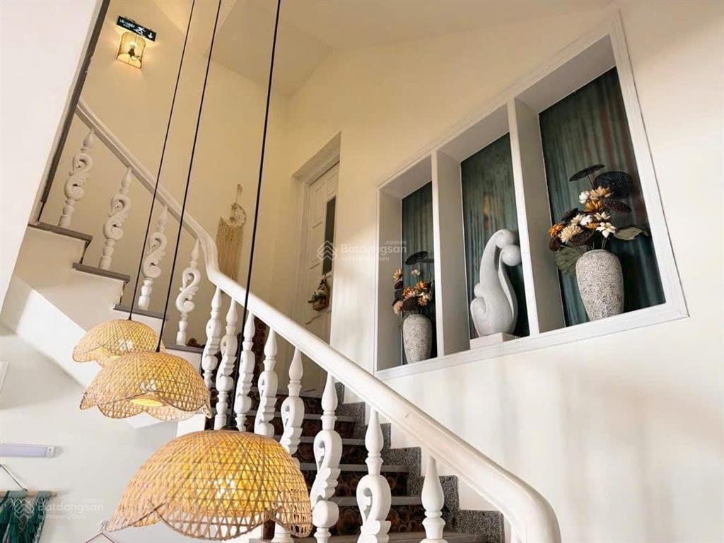 Hạ sâu 3 tỷ, căn villa mini có hồ bơi  dòng tiền khai thác 90 tr/th. giá gấp bán nhỉnh hơn 8 tỷ