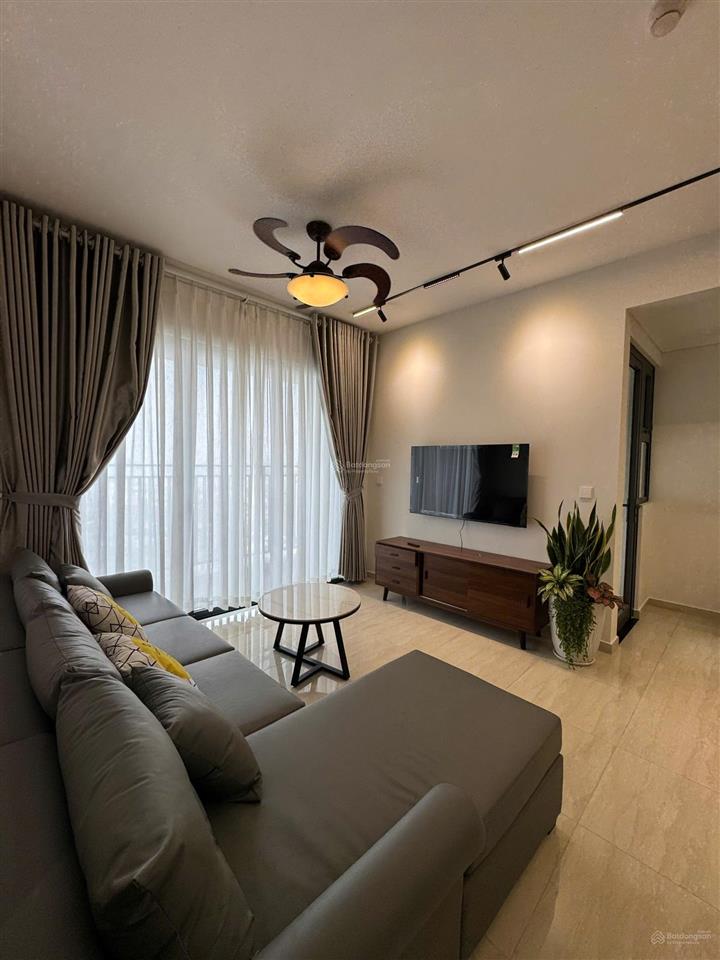 Cho thuê 3pn2wc, 128m2, giá 41 triệu/tháng, nhà đẹp, tầng cao, view sông thoáng mát, dọn liền