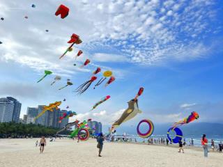 Mặt tiền đỗ bá, phố tây an thượng. sát góc lê quang đạo. gần biển