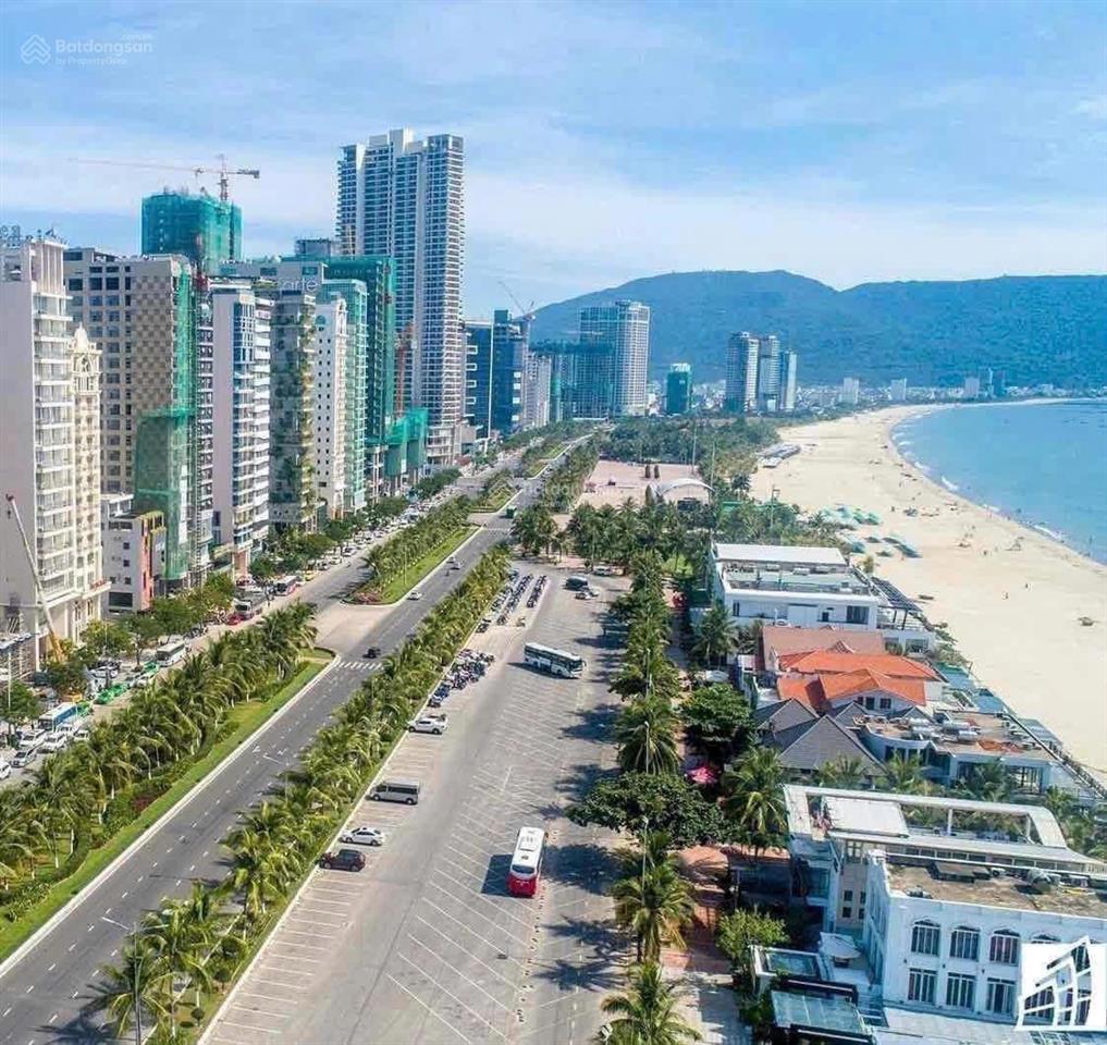 Mặt tiền đỗ bá, phố tây an thượng. sát góc lê quang đạo. gần biển