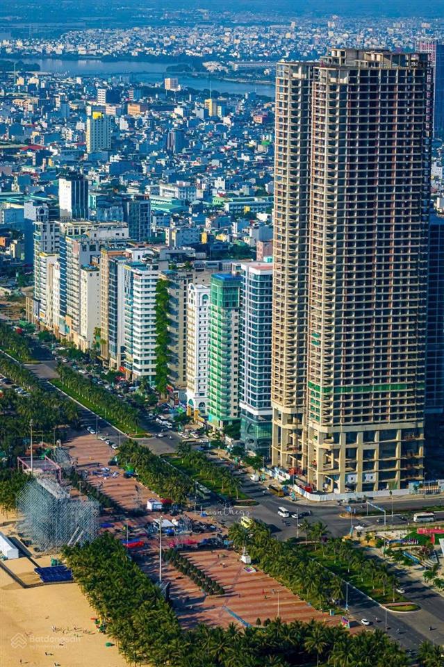 Góc 2 mặt tiền loseby  võ nghĩa view biển mỹ khê. vị trí cực kỳ đẹp