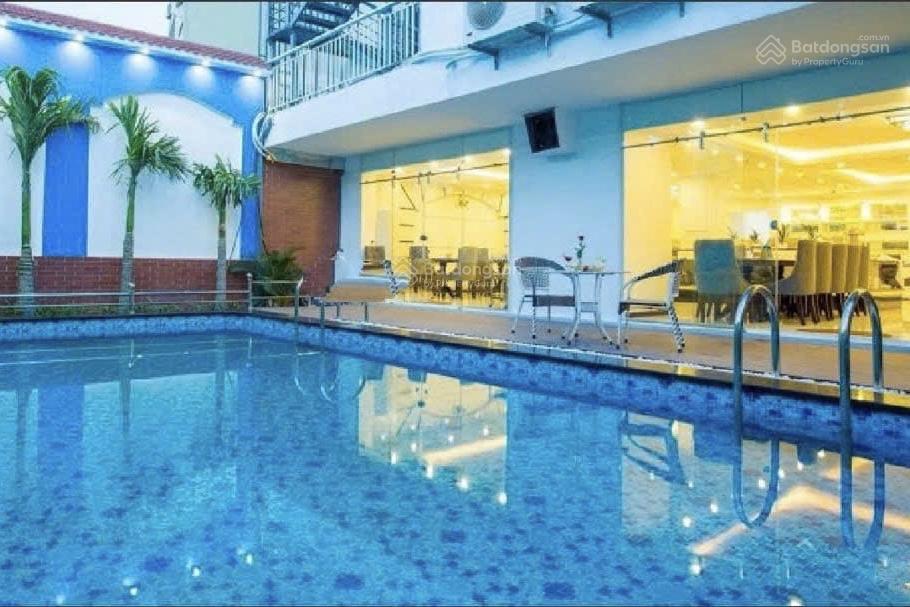 Khách sạn 12 tầng mặt tiền hồ xuân hương. sát biển mỹ khê