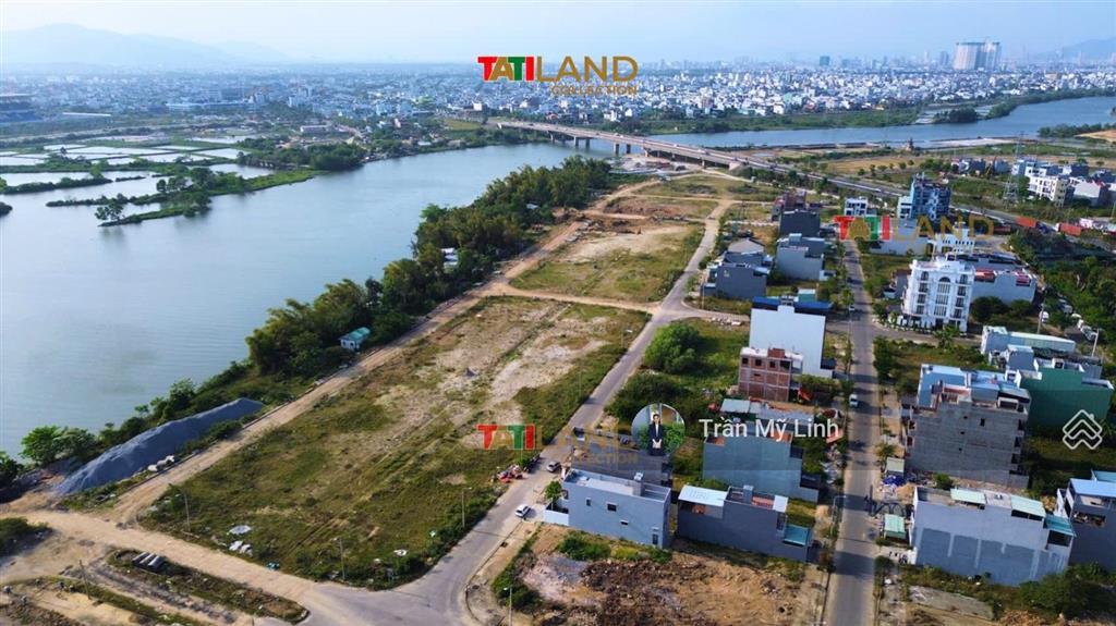 Ngoại giao, bán cặp liền kề 230m2 ngay võ chí công đã có sổ đỏ  0905 956 ***