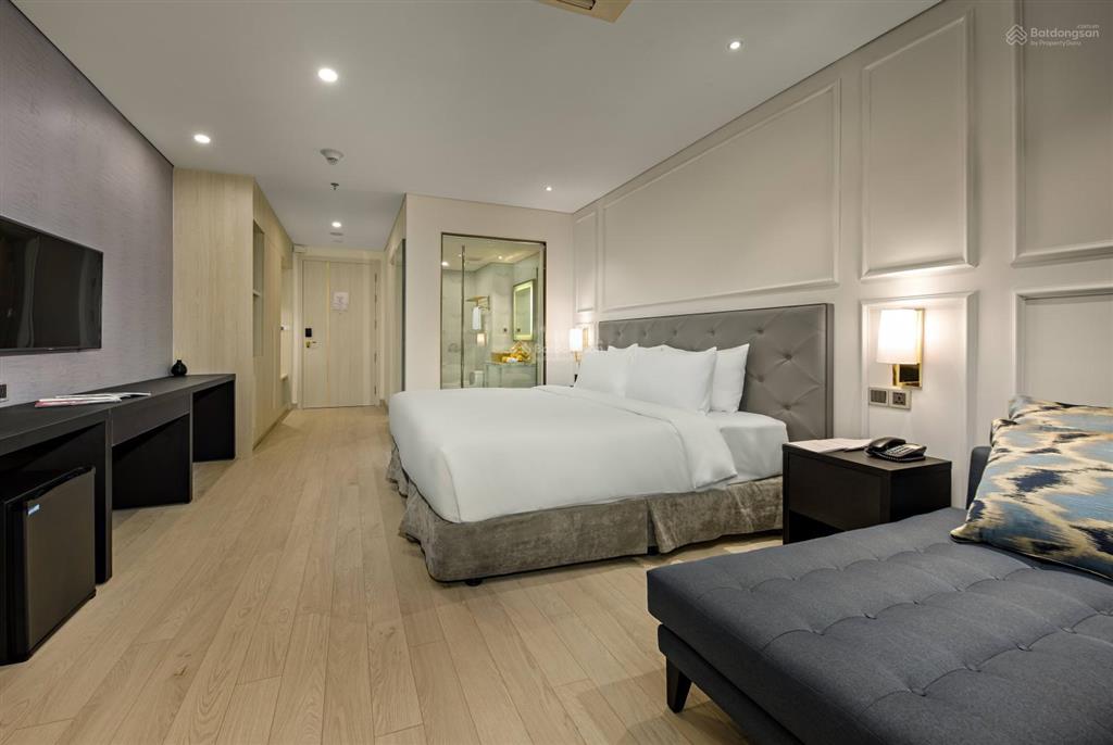 Bán gấp căn hộ studio hòa bình golden bay đà nẵng 34m2  nội thất mạ vàng 24k  giá 1.4 tỷ