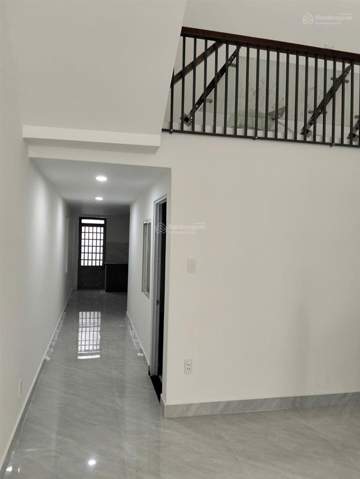 Bán nhà 2 tầng chính chủ đường 15m phạm hùng, phường hòa xuân, kinh doanh sầm uất