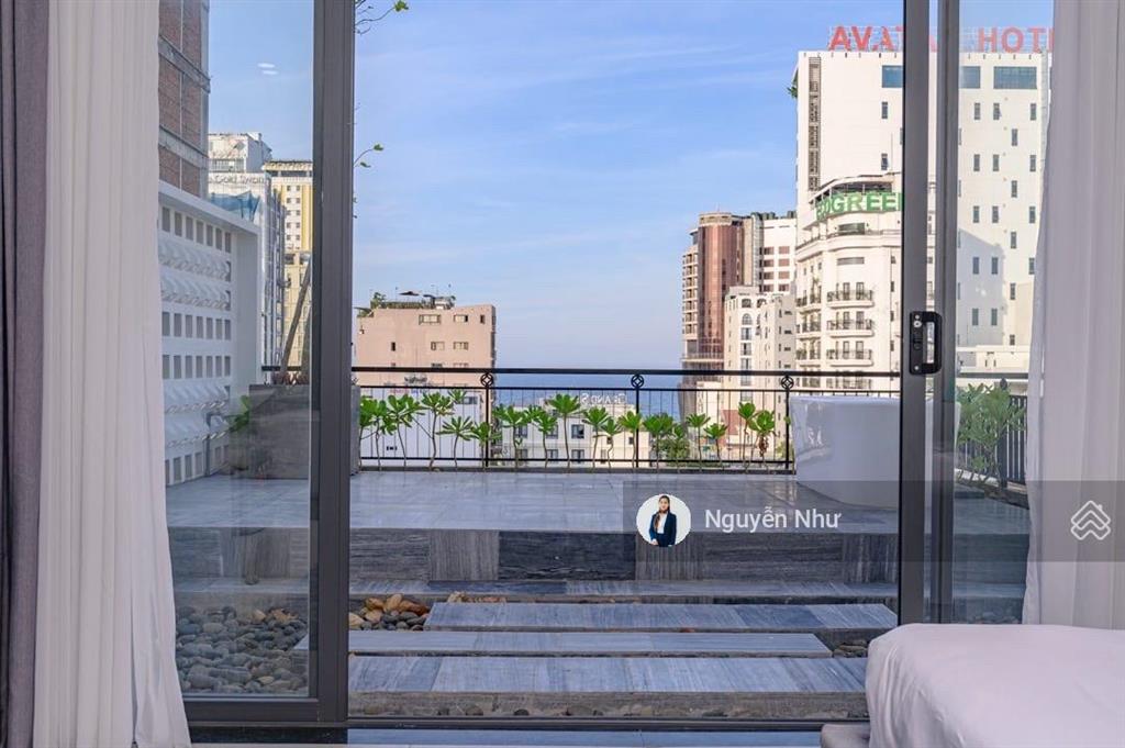 Bán khách sạn góc 2 mặt tiền lê quang đạo ra biển 300m. dt 352 m2 x 7 tầng. hàng hiếm.