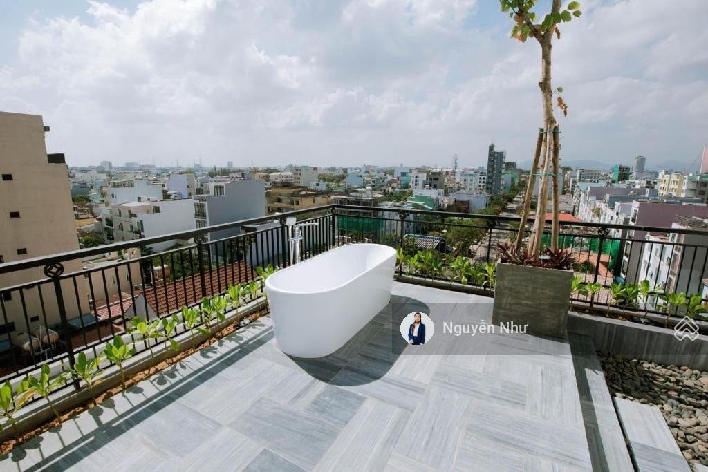 Bán khách sạn góc 2 mặt tiền lê quang đạo ra biển 300m. dt 352 m2 x 7 tầng. hàng hiếm.