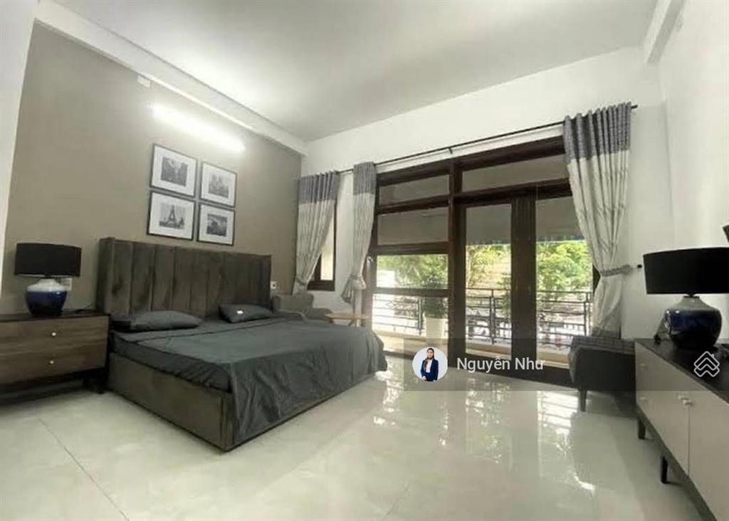 Bán nhà 3 tầng đường ngô thì sĩ, đà nẵng, trục thông biển, dt 102 m² ngang 5m, cách biển chỉ 400m