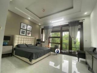 Bán nhà 3 tầng đường ngô thì sĩ đà nẵng, trục thông biển, dt 102 m2 ngang 5m, cách biển chỉ 400m.