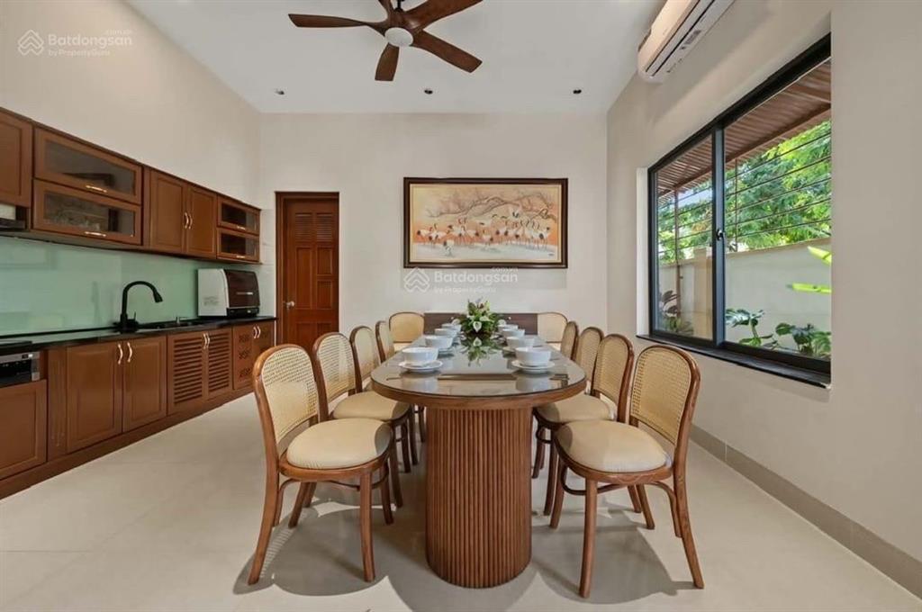 Hạ 1 tỷ! gấp bán villa đường phan tôn, phố tây an thượng, dt 158 m2 có hồ bơi, dt 60tr/ tháng