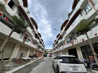Giảm 1 tỷ! bán gấp 2 căn khu hòa cường gần đà nẵng dowtown, 4 tầng  ô chờ thang máy, chính chủ