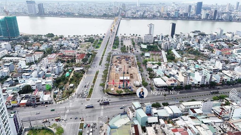 Hạ 2 tỷ! góc 2 mt cao bá quát ngay sát sông hàn, gần cầu rồng, tháp chung cư legend, dt 130 m2