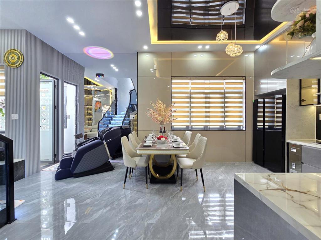 Villa 2 mặt tiền trung tâm hiếm hàng khu 400/7 điện biên phủ