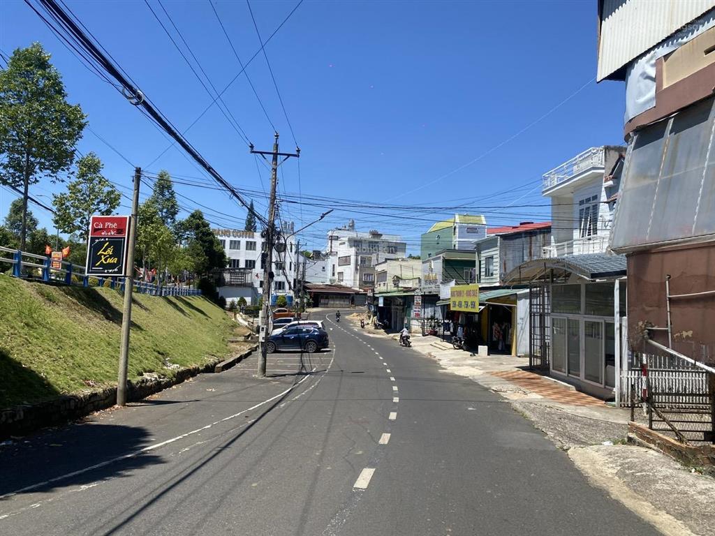 Cần bán đất mt 10m lê văn tám gần nguyễn khuyến, p. 2, tp. bảo lộc. dt 227m2 vuông vức, nở hậu