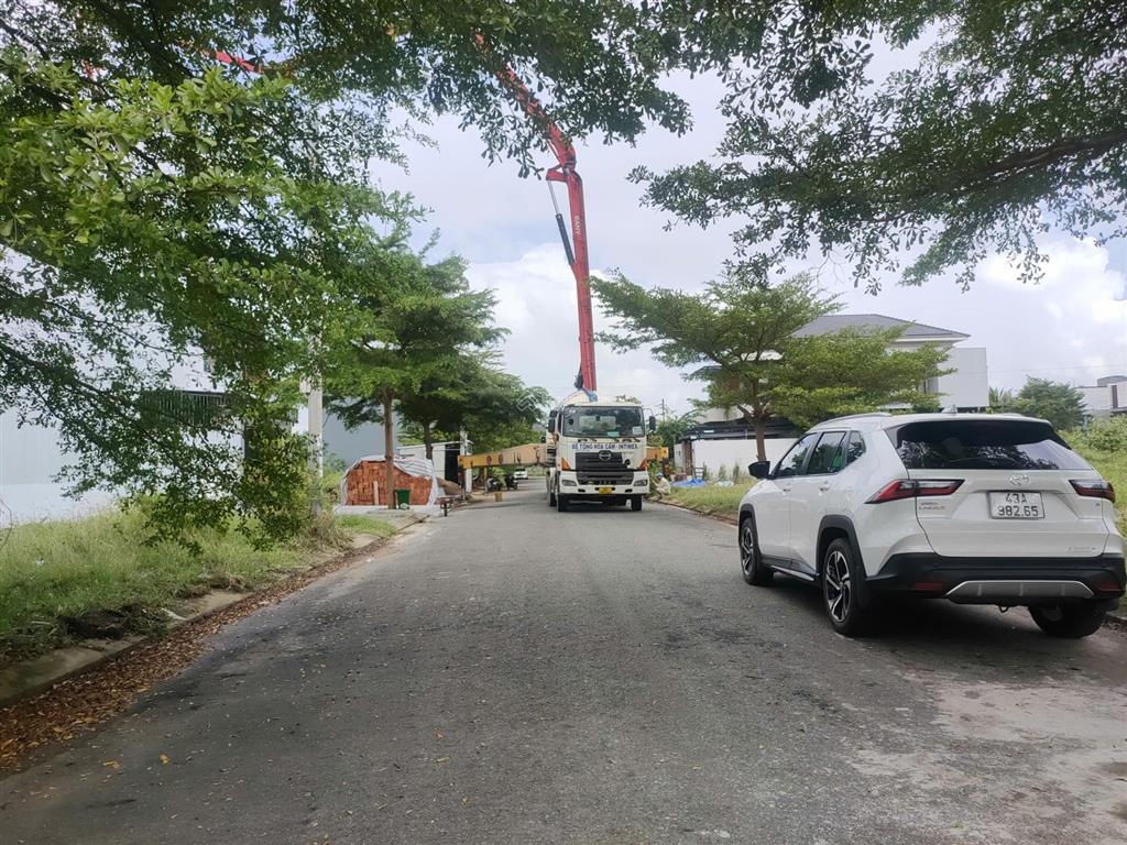 Bán gấp lô đất biệt thự 300m2 đường 7.5m vũng trung 18 (khu đô thị phú mỹ an)