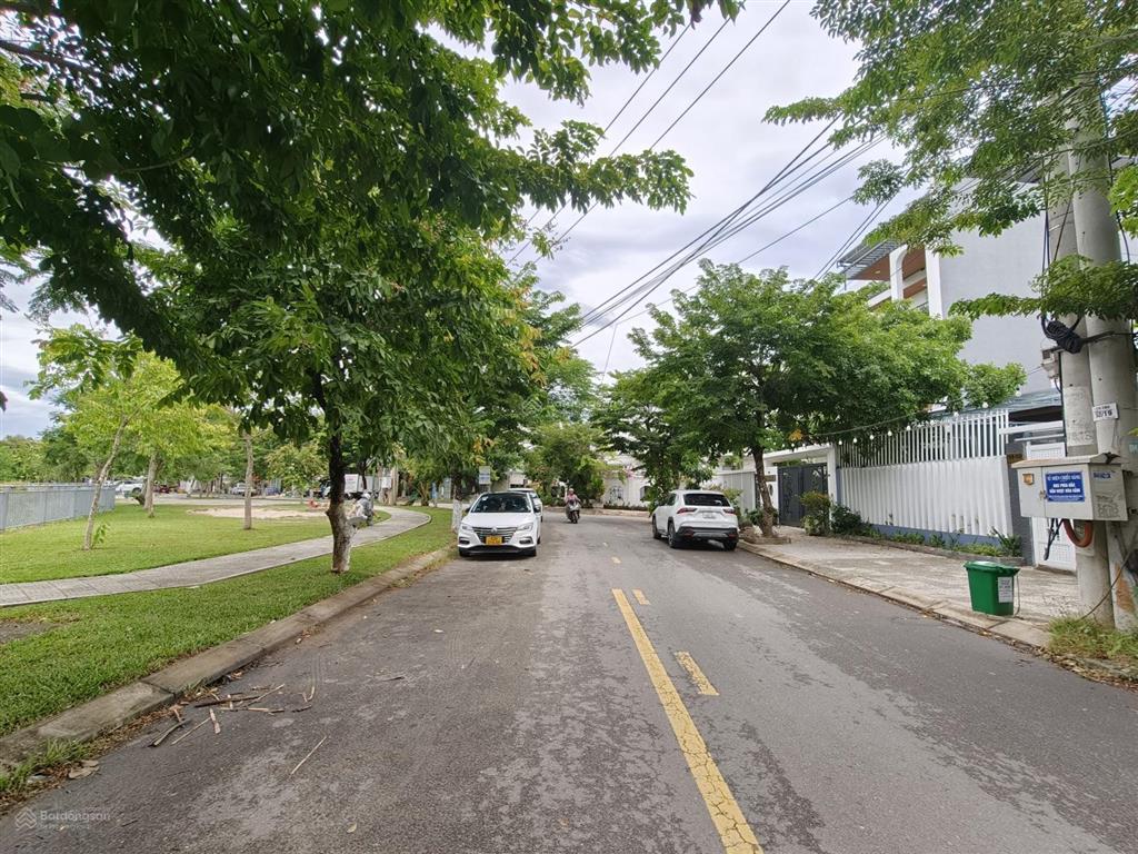 Giảm 2 tỷ chủ gửi bán lô đất 2mt đường phạm viết chánh, view trực diện hồ và công viên chỉ 10.2ty