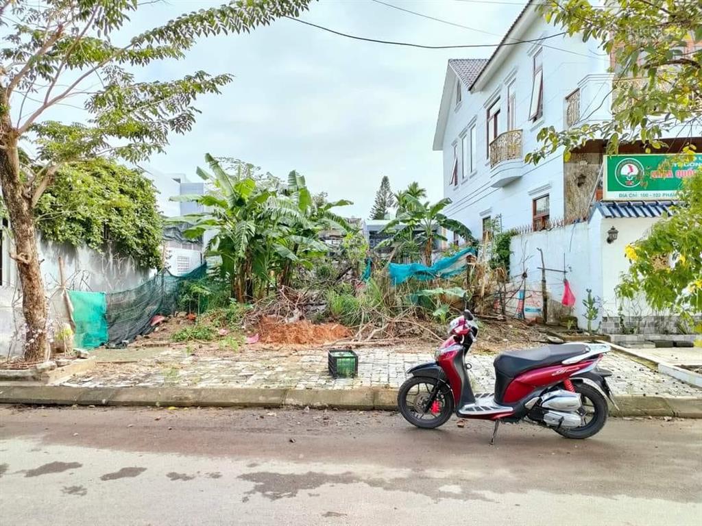 Bán gấp lô đất trục biệt thự 210m2 đường 7,5m phạm viết chánh đối diện công viên  cẩm lệ