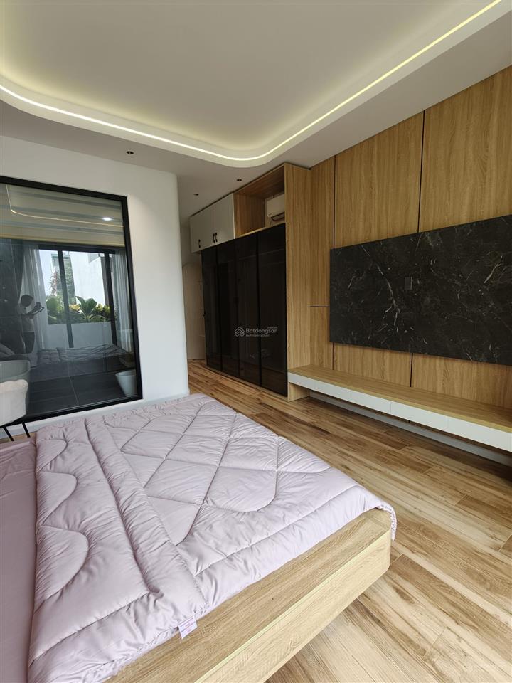 Nhà đường 5m5 lê thiệt, sát biển hoà minh