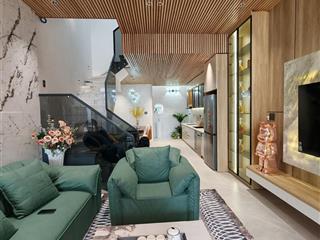 Nhà đường 5m5 lê thiệt, sát biển hoà minh