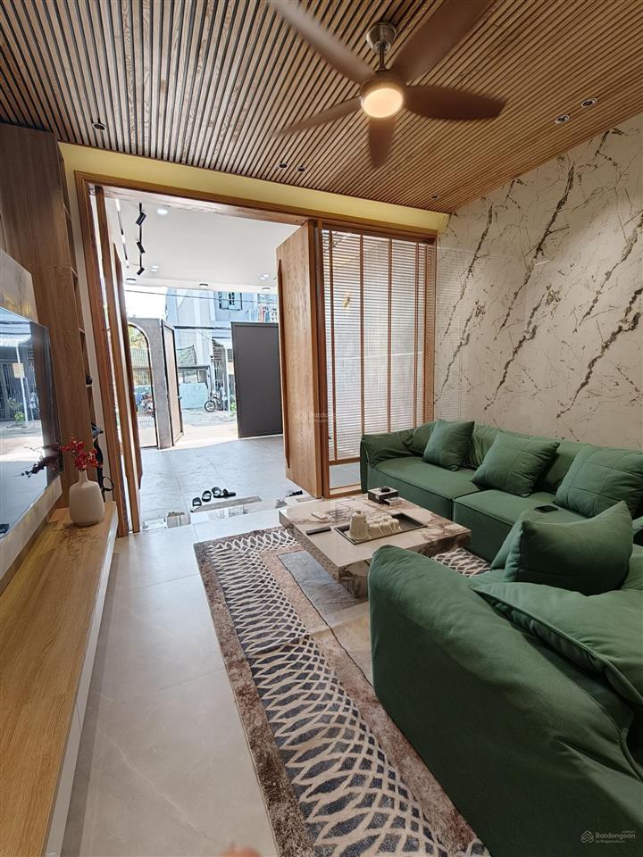 Nhà đường 5m5 lê thiệt, sát biển hoà minh