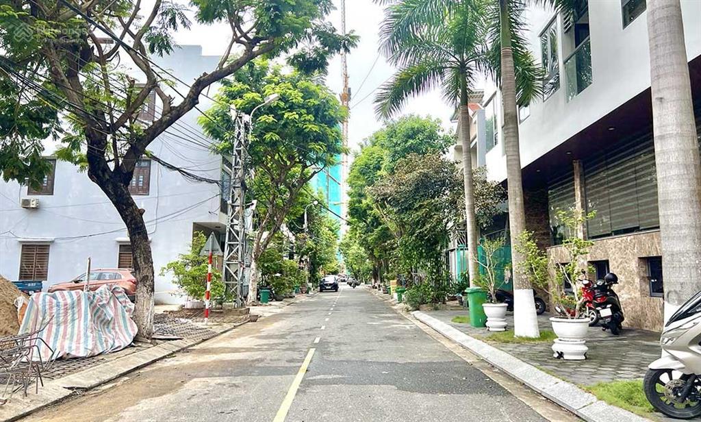 Bán lô đất mt nguyễn tư giản view công viên  sát sông hàn