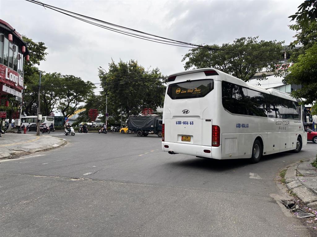 Giá tốt! bán lô đất mt triệu việt vương  khu lõi du lịch ven sông hàn  sát đầu cầu rồng.