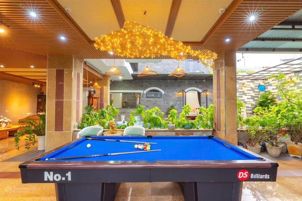 Bán villa 5pn, 5wc, 300m2  ngang 17m tại trần duy chiến, mân thái, sơn trà, đà nẵng