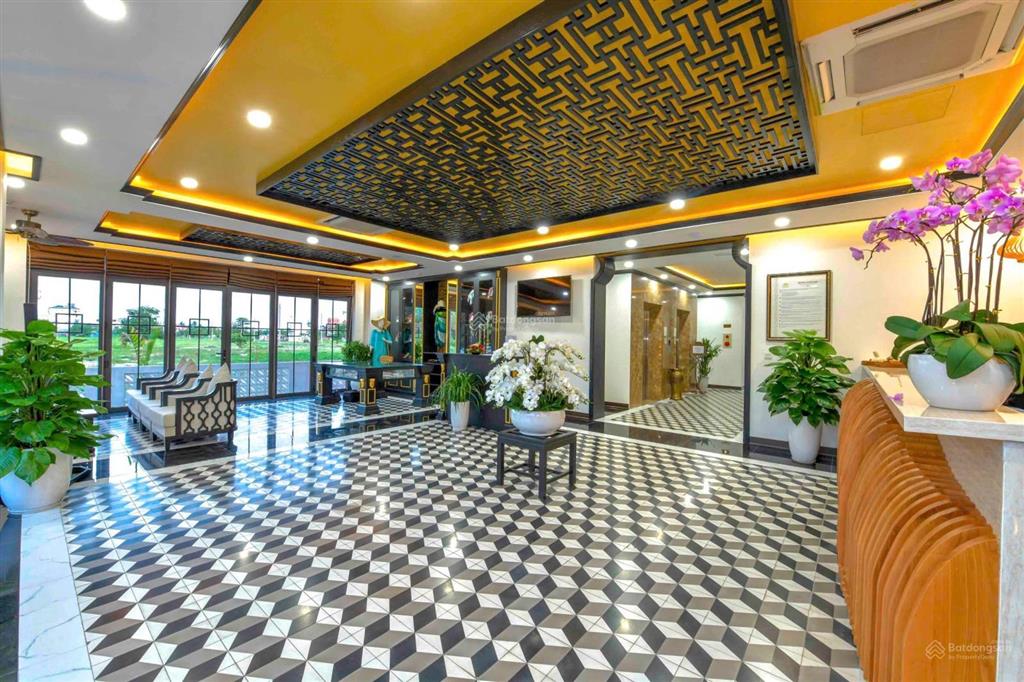 Chính chủ bán khách sạn mặt tiền biển hội an  doanh thu 2 tỷ/tháng.