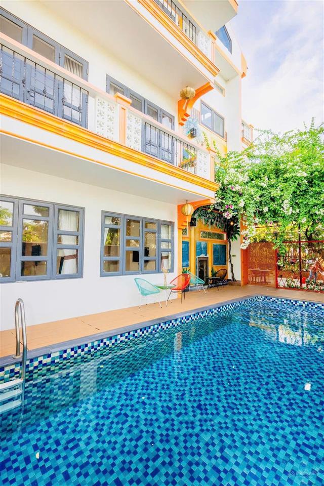 Hội an  bán cặp villa 2 mặt tiền 485m2, 25 phòng, đang thu 70tr/tháng. giá 31 tỷ.