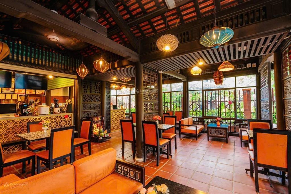 Hội an  bán cặp villa 2 mặt tiền 485m2, 25 phòng, đang thu 70tr/tháng. giá 31 tỷ.