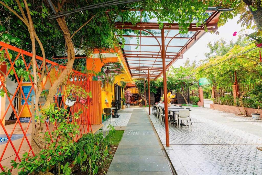 Hội an  bán cặp villa 2 mặt tiền 485m2, 25 phòng, đang thu 70tr/tháng. giá 31 tỷ.