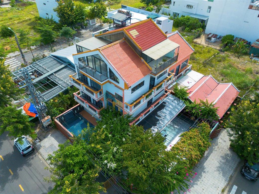 Hội an  bán cặp villa 2 mặt tiền 485m2, 25 phòng, đang thu 70tr/tháng. giá 31 tỷ.