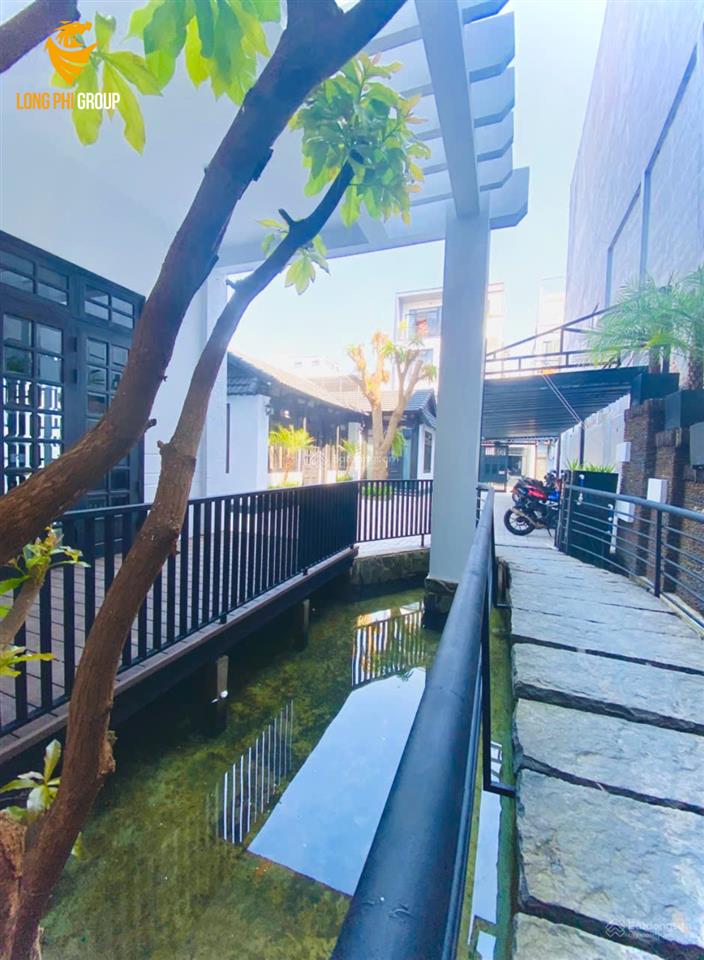 Bán tổ hợp villa  bungalow dòng tiền cực tốt ngay biển ngũ hành sơn