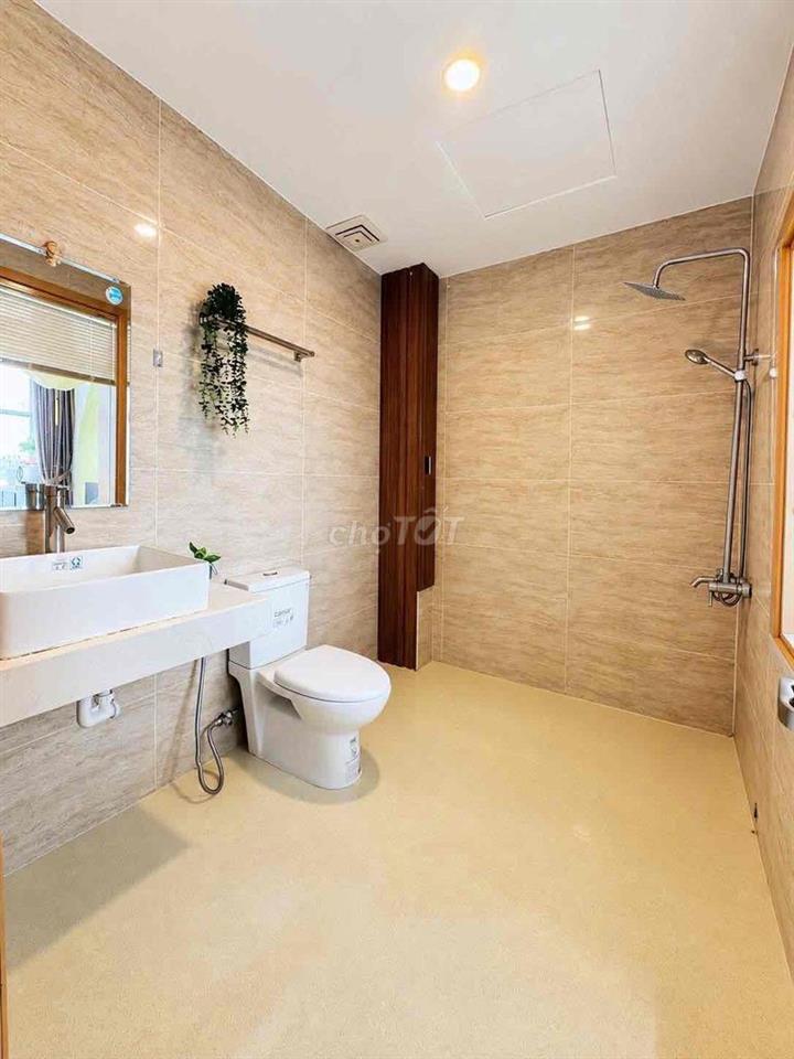 CHO THUÊ CĂN HỘ NGUYÊN TẦNG 4, 1PN 40m2 RIÊNG BIỆT, BAN CÔNG SIÊU LỚN