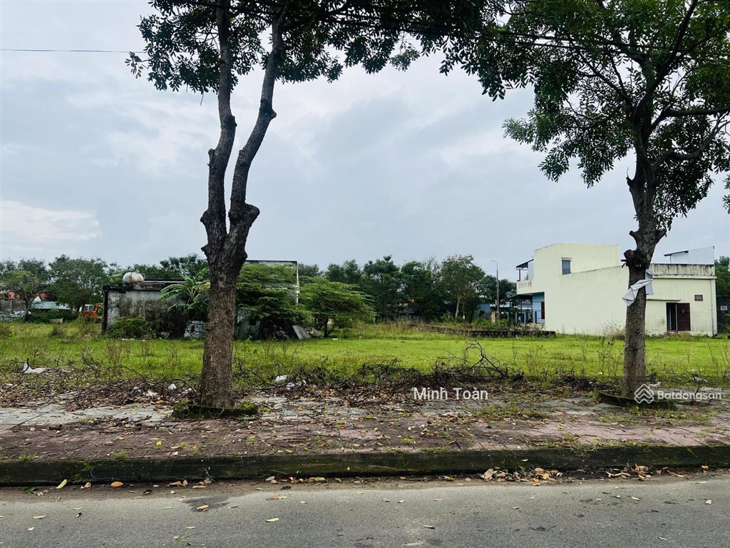 Mặt tiền hồ sinh thái. lô đẹp, xây ở cực đẹp
