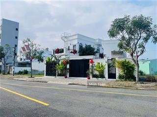 Biệt thự 16m ngang, ngay fpt city, xây 5,5 tầng 80%