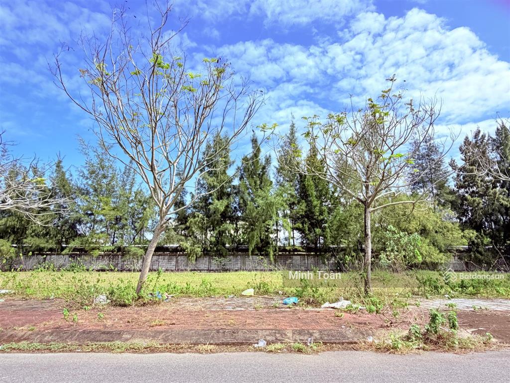Lô sạch đẹp vị trí ngay cổng trường đại học phan châu trinh